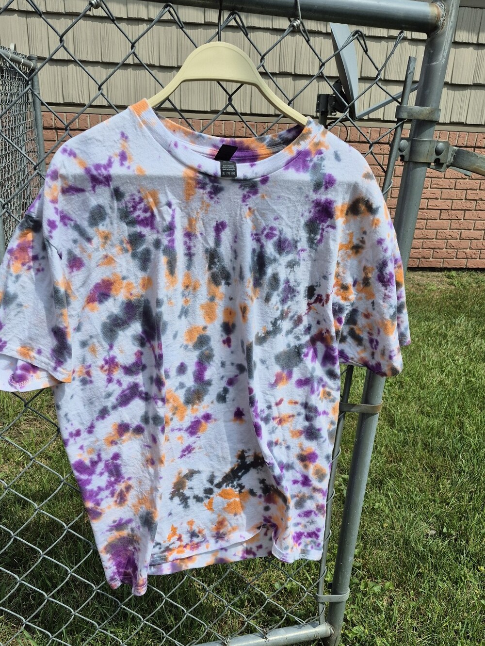 Unisex XL Tie-Dye Shirt